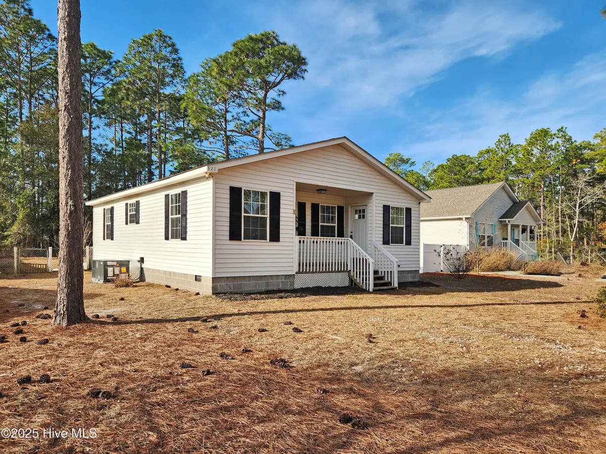 321 Hickory Road, Southport, NC 28461 - Image #1