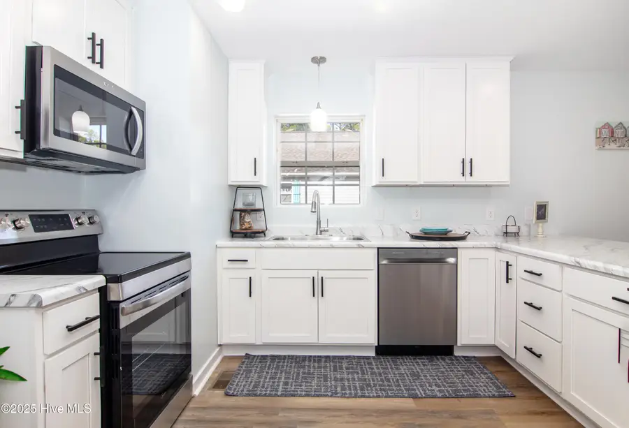 321 Hickory Road, Southport, NC 28461 - Image #2