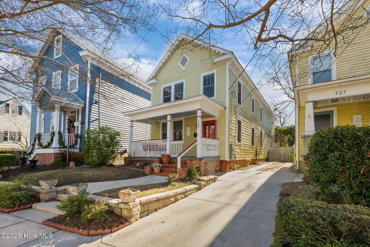 723 Pollock Street, New Bern, NC 28562 - Image #1