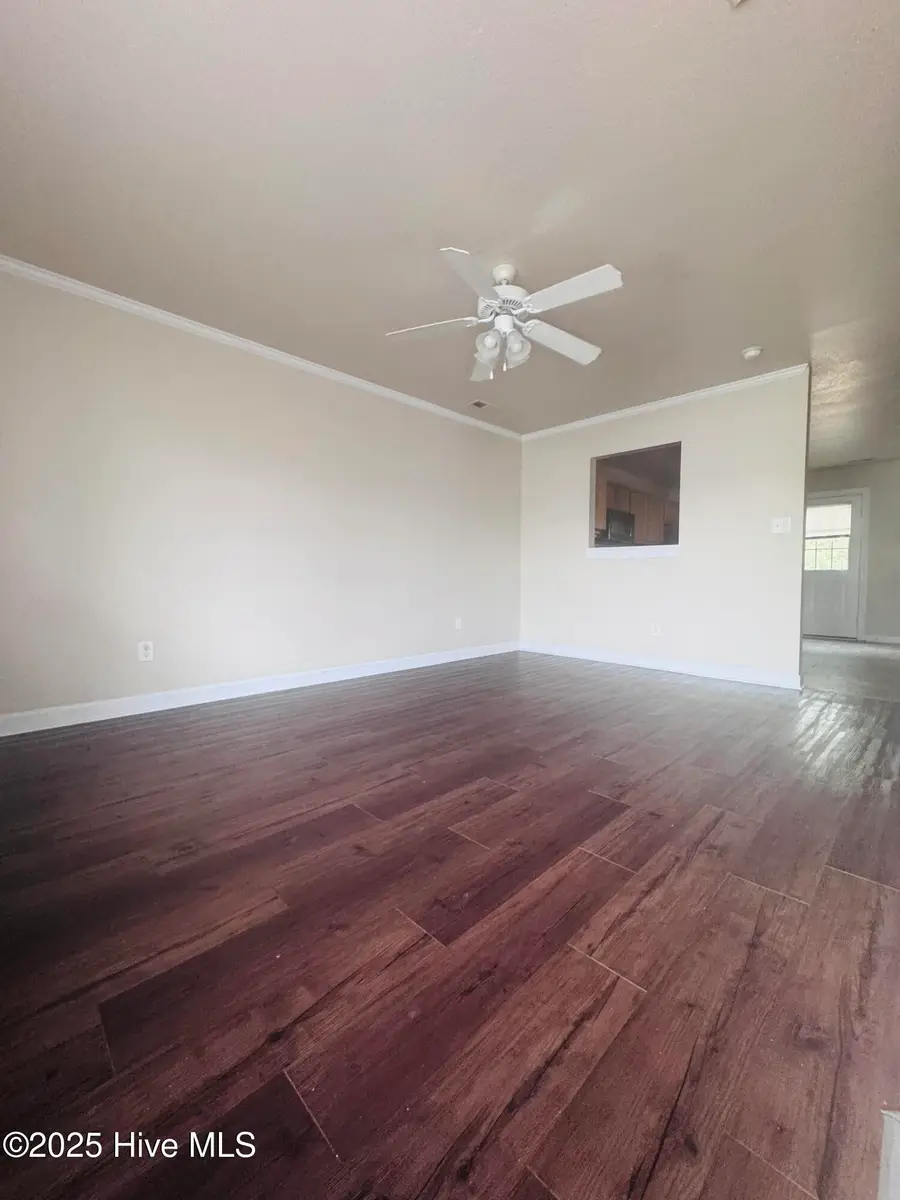 304 Streamwood Drive, Jacksonville, NC 28546 - Image #3