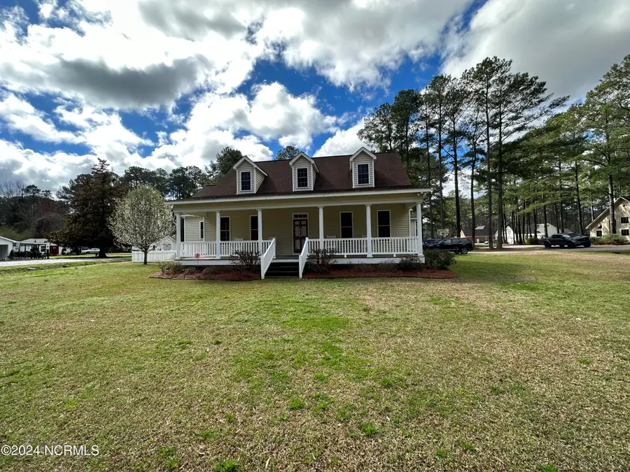 402 Confederate Street, Windsor, NC 27983 - Image #3