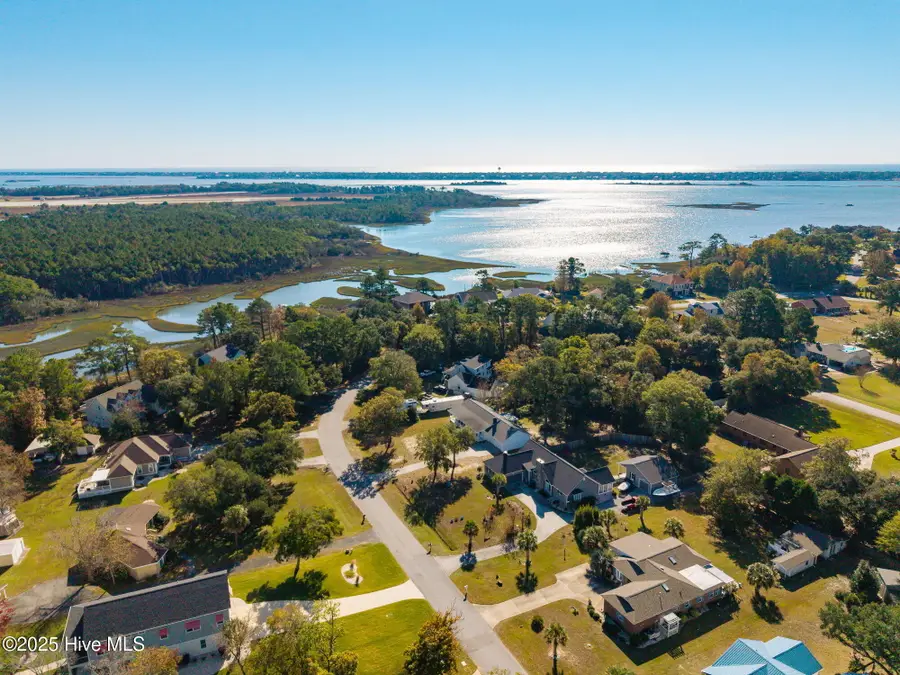 151 Hunting Bay Drive, Cape Carteret, NC 28584 - Image #2