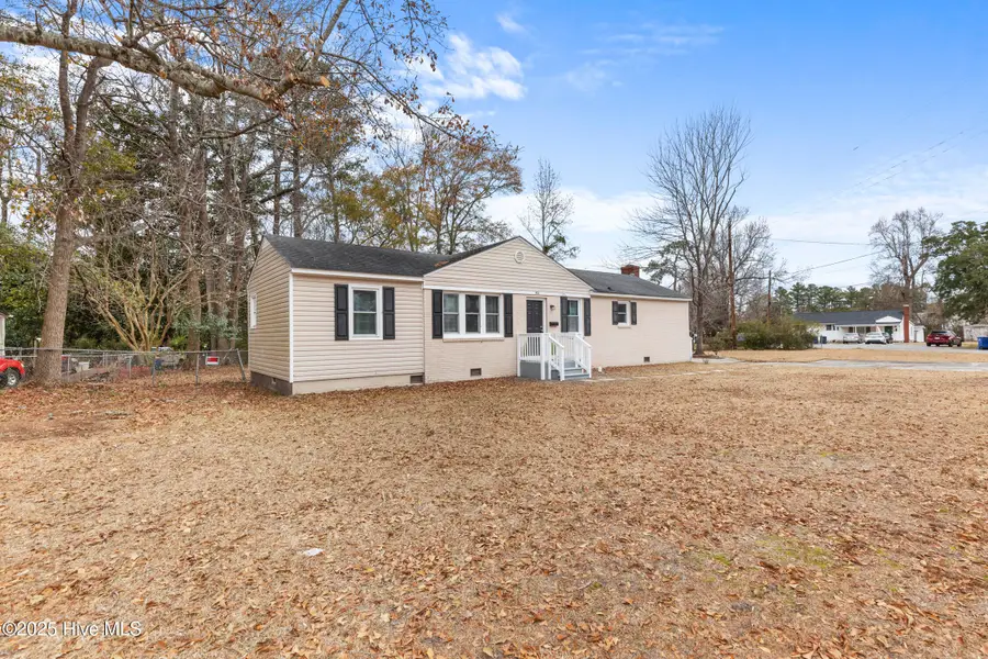 423 Nelson Drive, Jacksonville, NC 28540 - Image #3