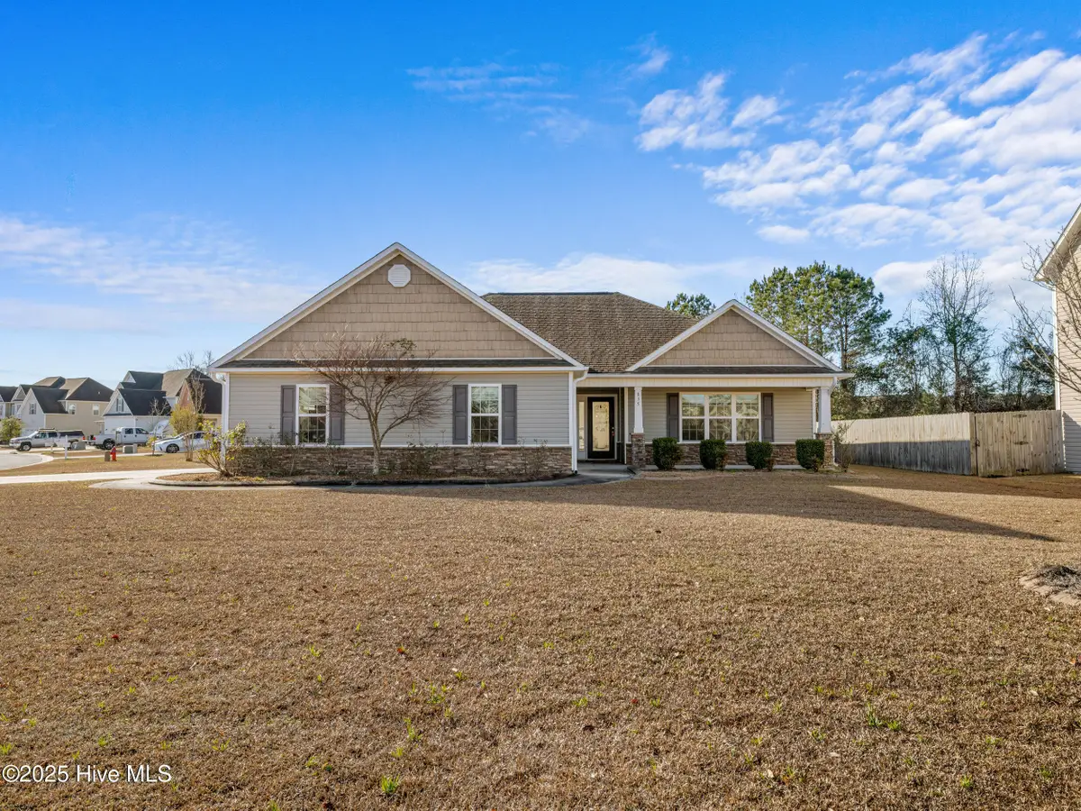 835 Solomon Drive, Jacksonville, NC 28546 - Image #1