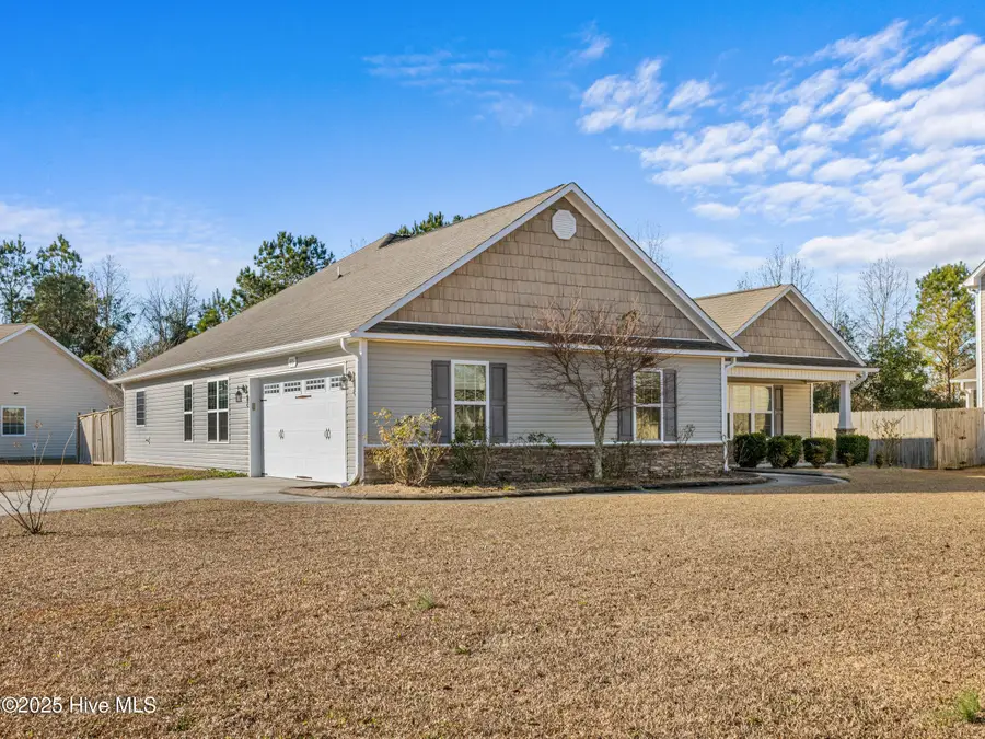 835 Solomon Drive, Jacksonville, NC 28546 - Image #3
