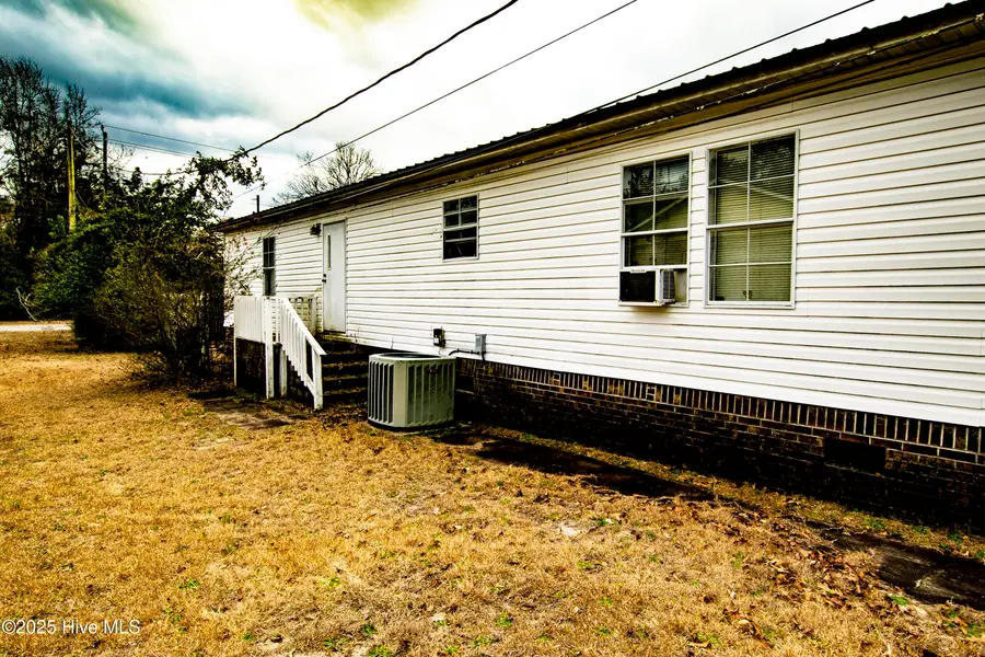 2202 Chestnut Avenue, New Bern, NC 28562 - Image #3