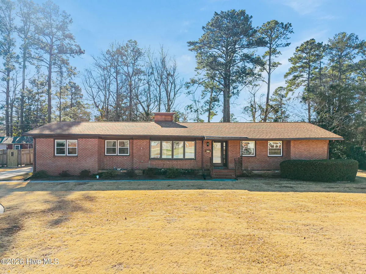 205 Fenton Place, Jacksonville, NC 28540 - Image #1