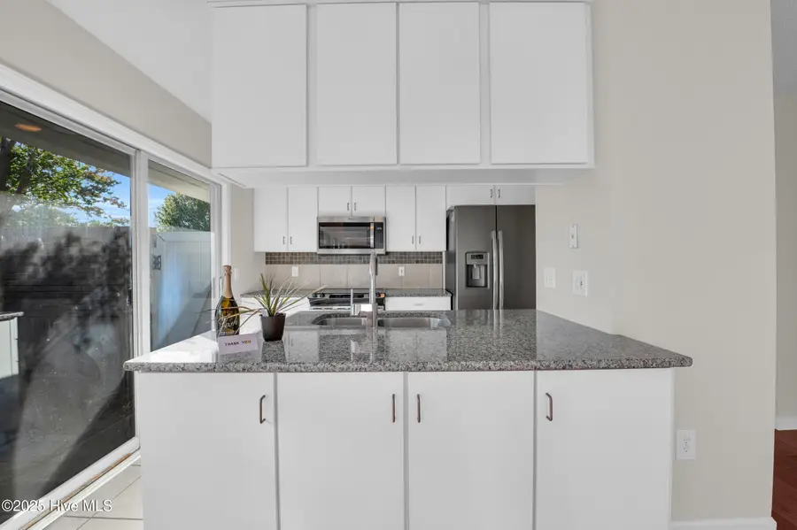 938 Summerlin Falls Court, Wilmington, NC 28412 - Image #2