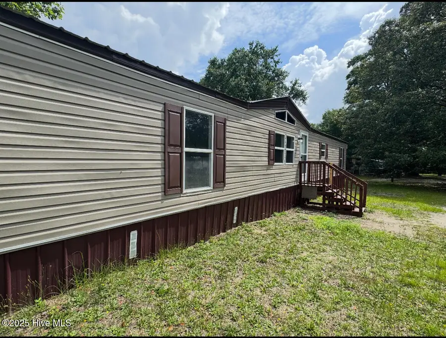 6851 Old Wire Road, Laurel Hill, NC 28351 - Image #2