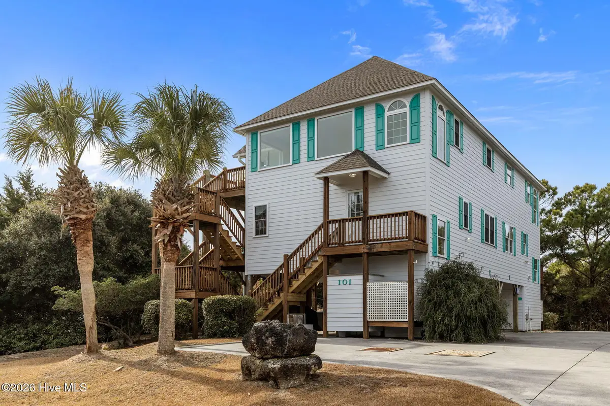 101 Shipwreck Lane E, Emerald Isle, NC 28594 - Image #1