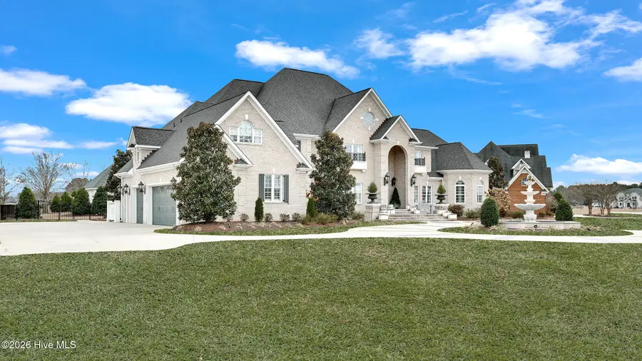 1157 Autumn Lakes Drive, Grimesland, NC 27837 - Image #2