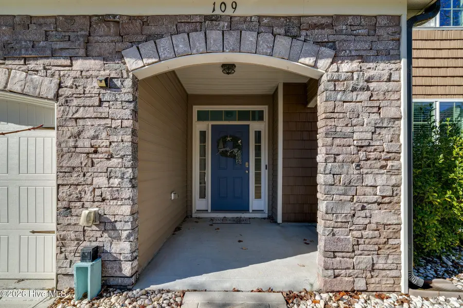 109 Creek End Court, Swansboro, NC 28584 - Image #3