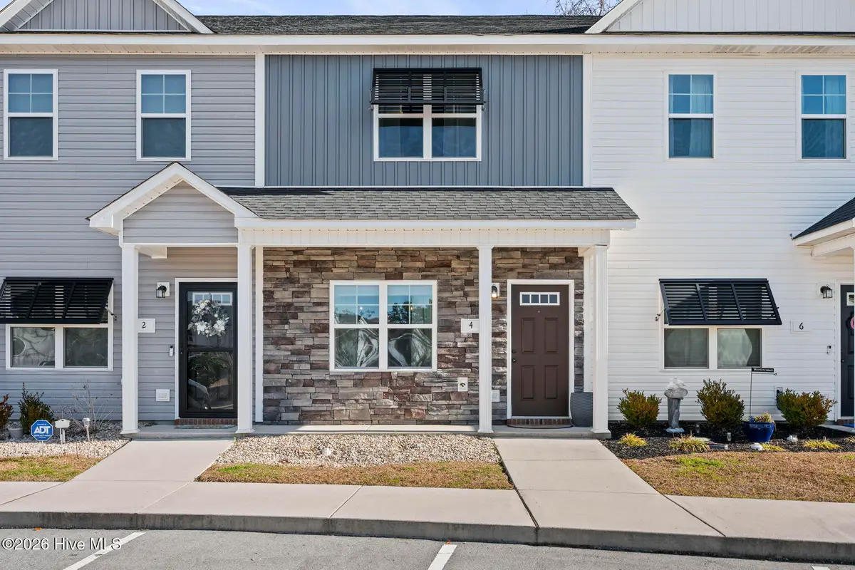 4 Catalina Circle, Swansboro, NC 28584 - Image #1