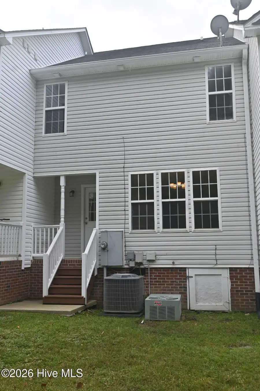 208 Wimbledon Court, Clayton, NC 27520 - #2