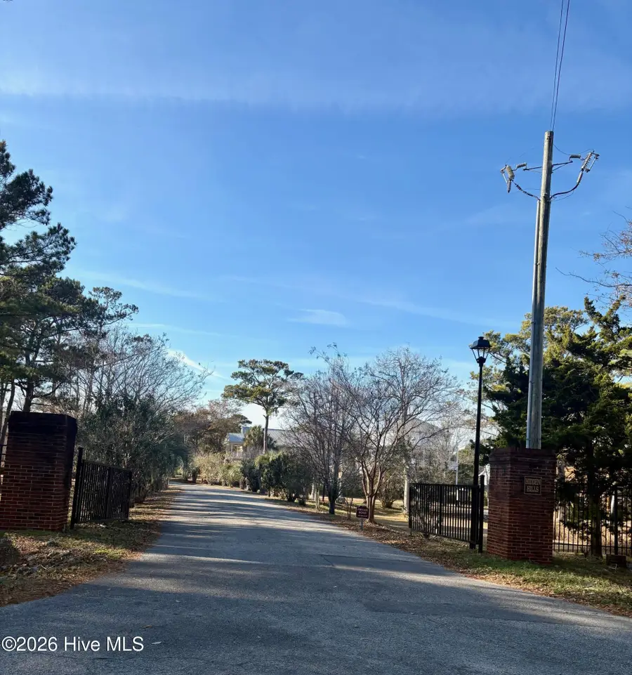 100 Oak Outlook Way N, Carolina Beach, NC 28428 - Image #3