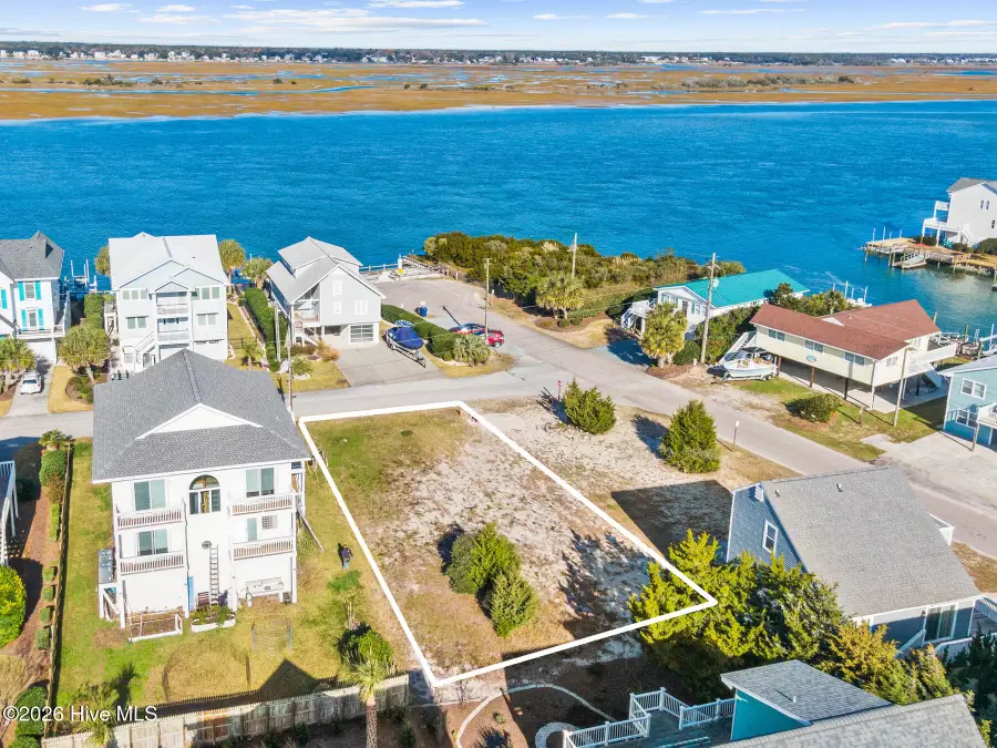 2103 Shoreline Drive, Topsail Beach, NC 28445 - Image #2