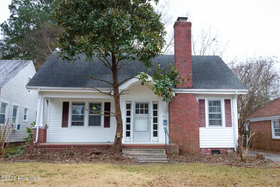 205 E 11th Street, Washington, NC 27889 - Image #2
