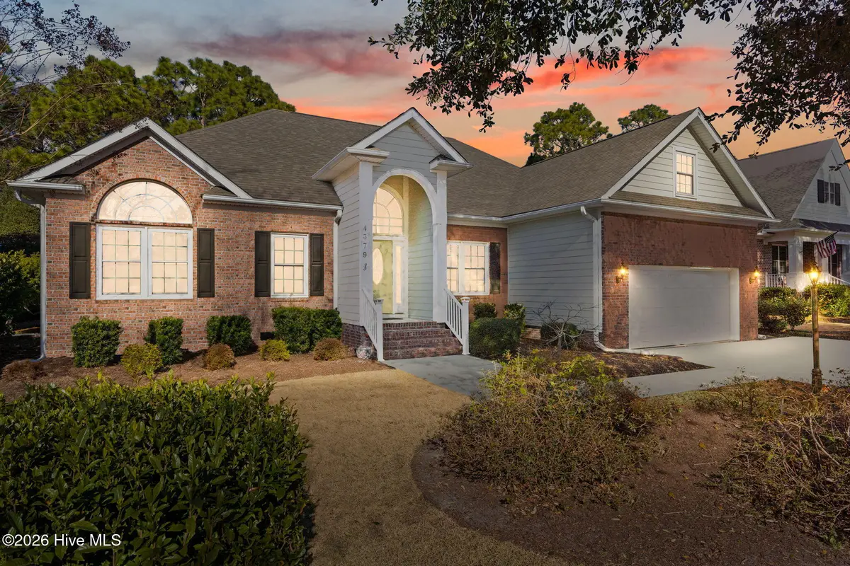 4379 Gauntlet Drive Se, Southport, NC 28461 - Image #1