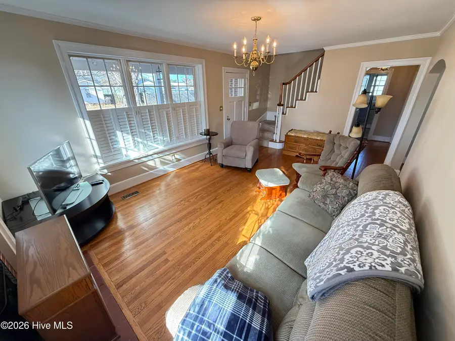 502 N Chestnut Street, Mount Olive, NC 28365 - Image #2