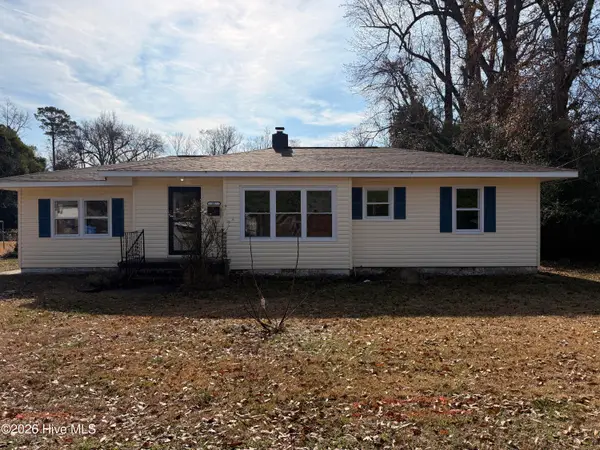 18 White Oak Street, Jacksonville, NC 28540