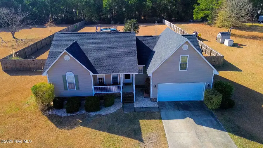 327 Oakmont Drive, Hampstead, NC 28443 - Image #2