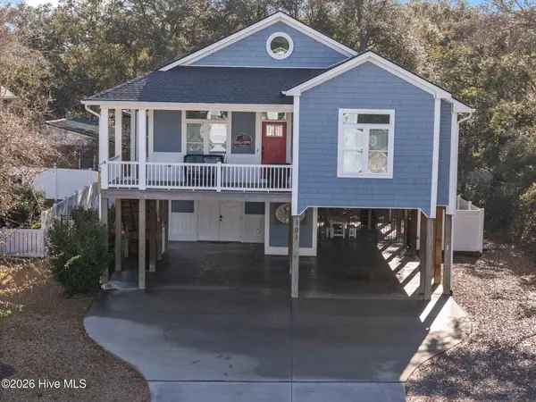 305 E Yacht Drive, Oak Island, NC 28465