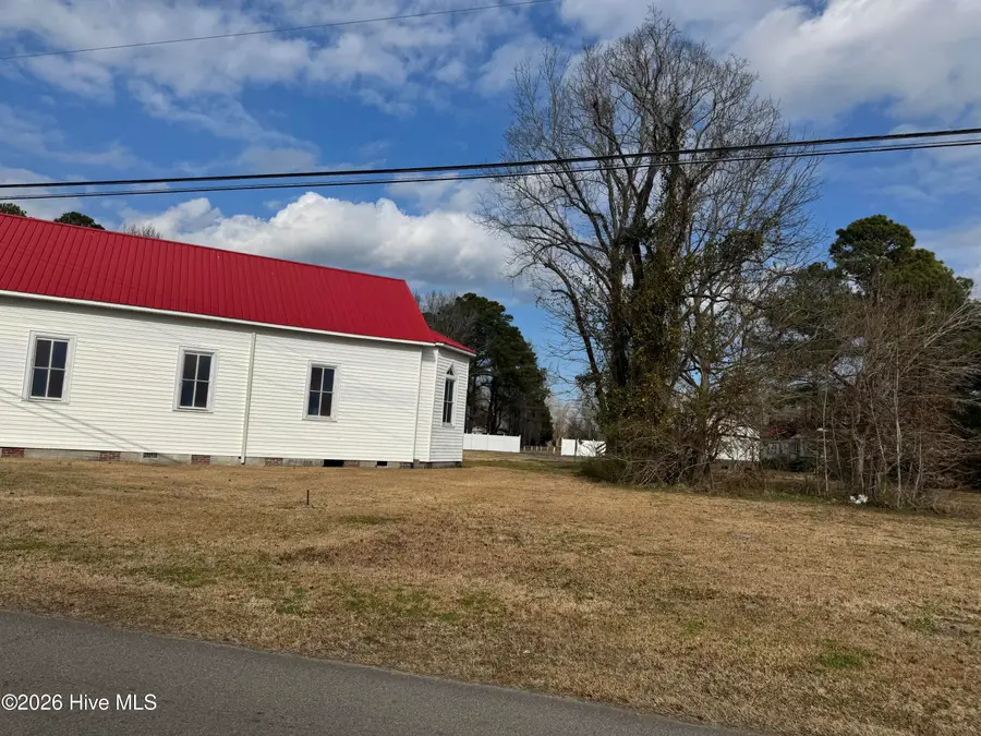 372 W Pantego Street, Belhaven, NC 27810 - Image #2