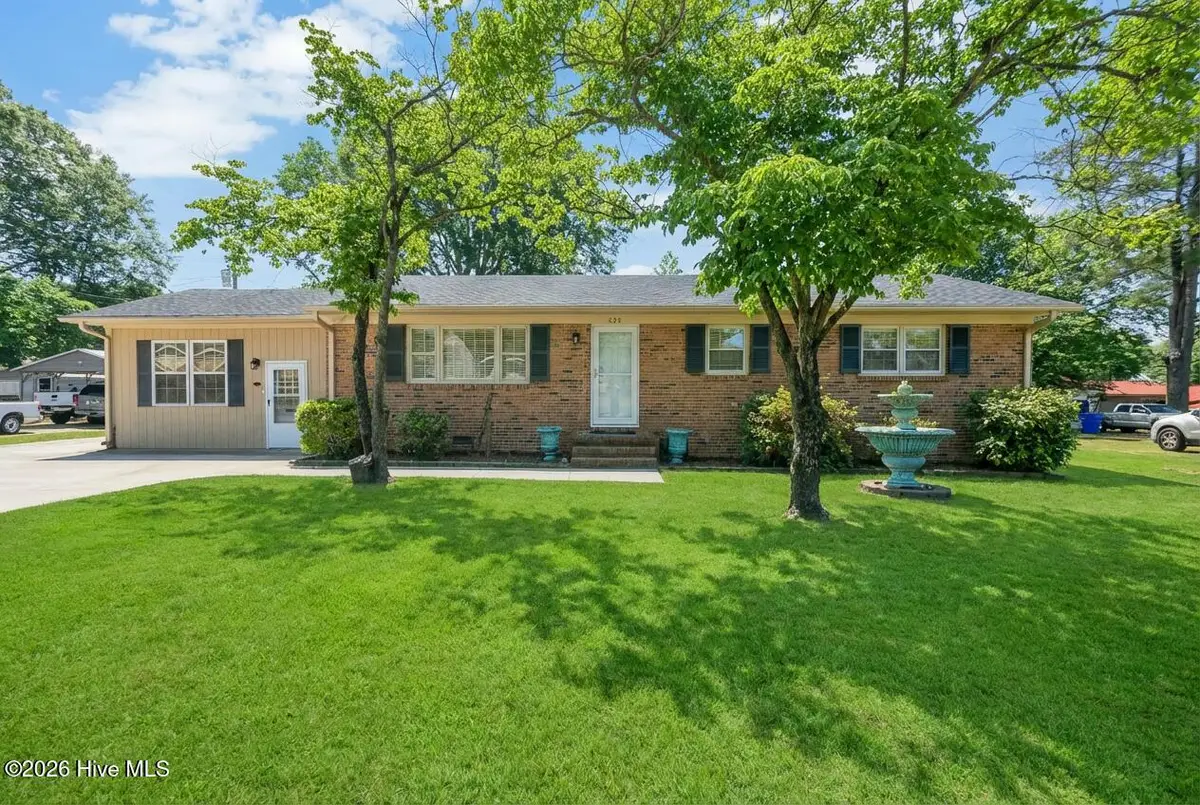 625 Western Avenue, Nashville, NC 27856 - #1