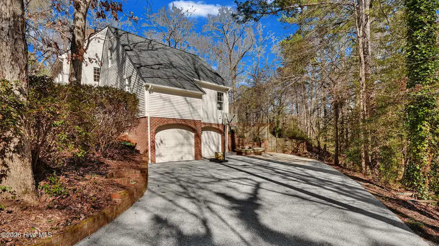 107 Robin Road, Greenville, NC 27858 - #3