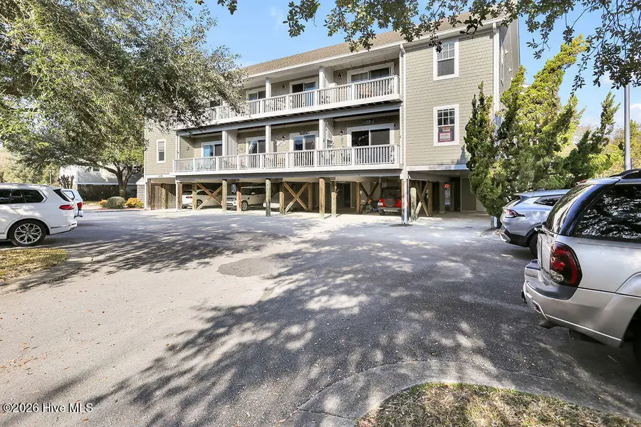 608 W Brown Street #Apt F, Southport, NC 28461 - Image #3