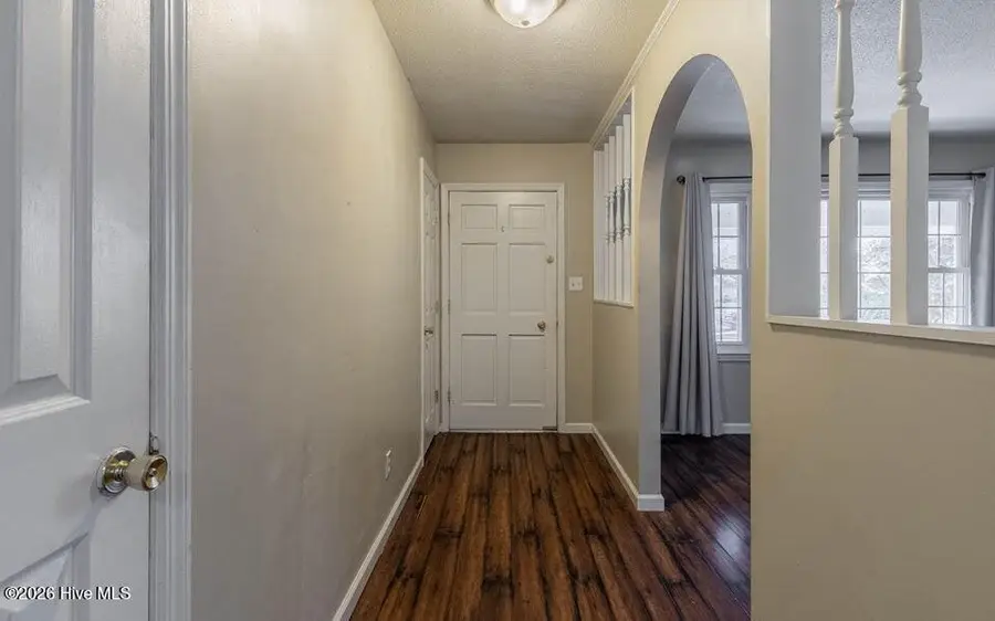 504 Greenbriar Drive, Jacksonville, NC 28546 - #2