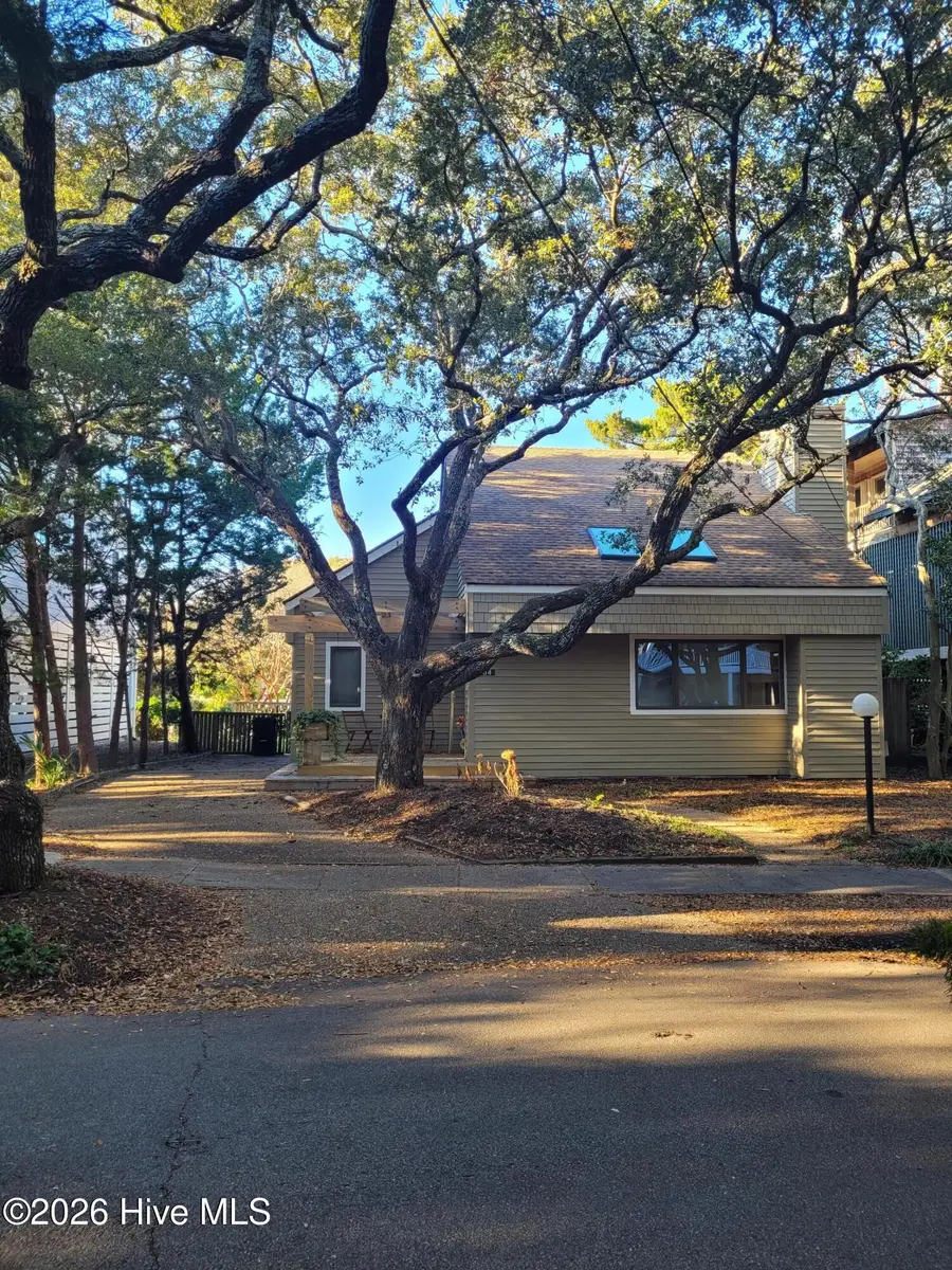 104 Live Oak Drive, Wrightsville Beach, NC 28480 - #2