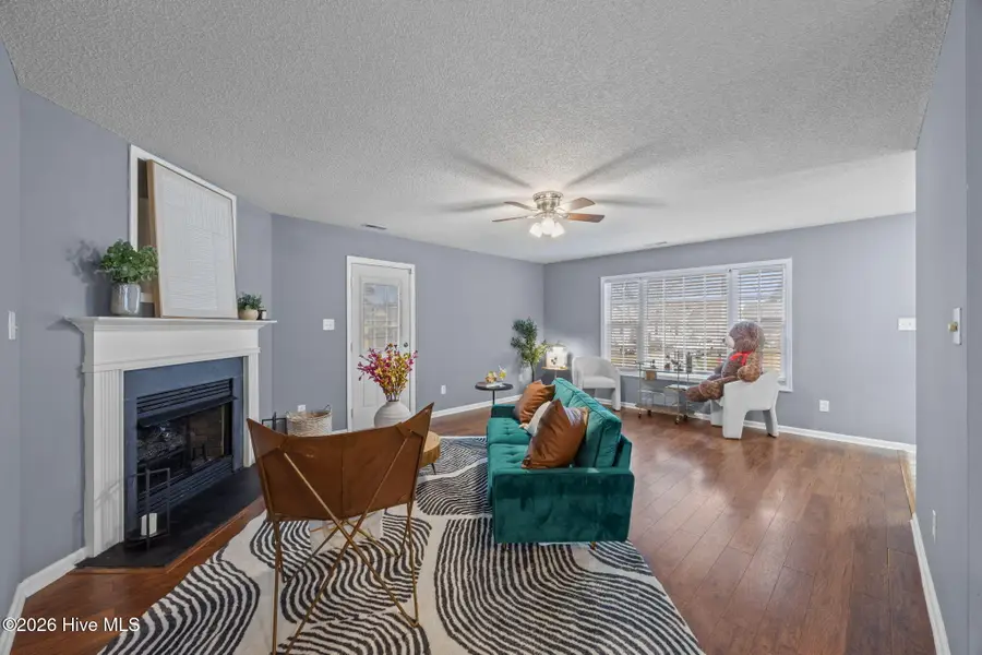 207 Attmore Drive, New Bern, NC 28560 - Image #2