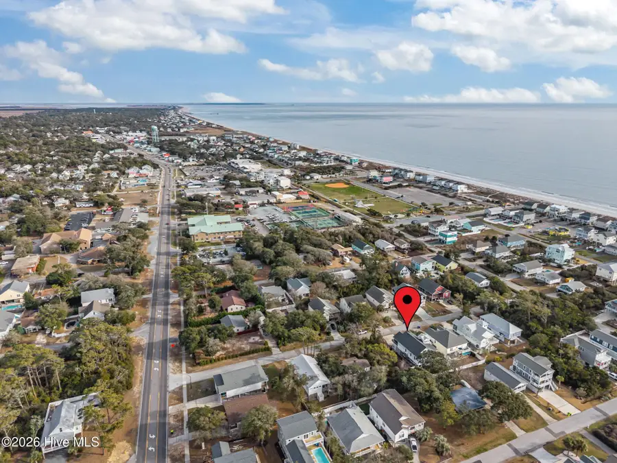 107 SE 44th Street, Oak Island, NC 28465 - Image #2