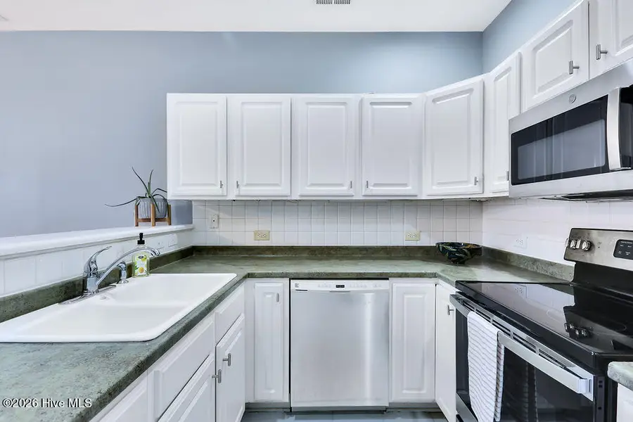 909 Shelton Court, Wilmington, NC 28412 - Image #2