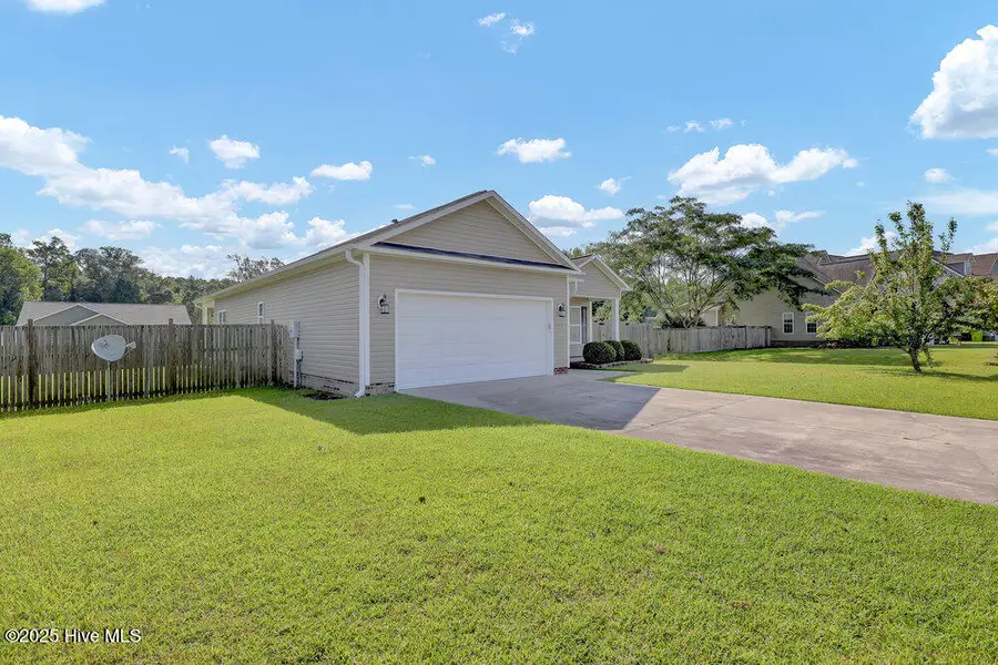 109 Borough Nest Drive, Swansboro, NC 28584 - Image #2