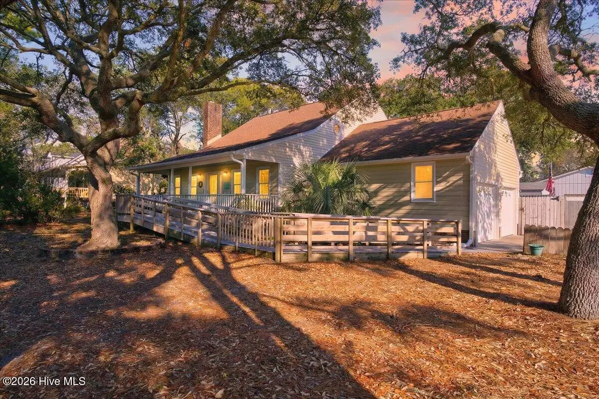 204 NE 36th Street, Oak Island, NC 28465 - Image #1