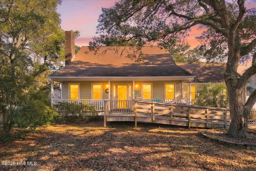 204 NE 36th Street, Oak Island, NC 28465 - Image #2