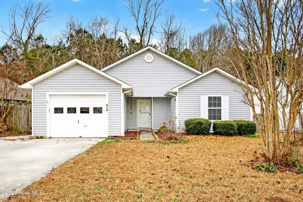 410 Holly Lane, Swansboro, NC 28584