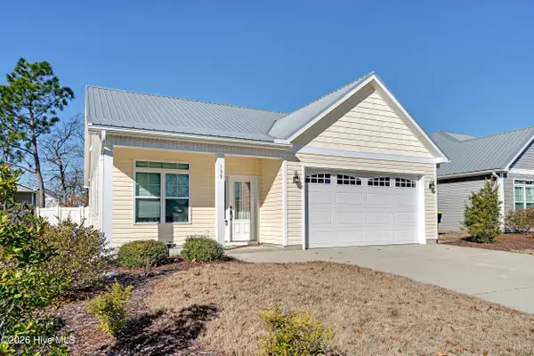 139 NE 11th Street, Oak Island, NC 28465