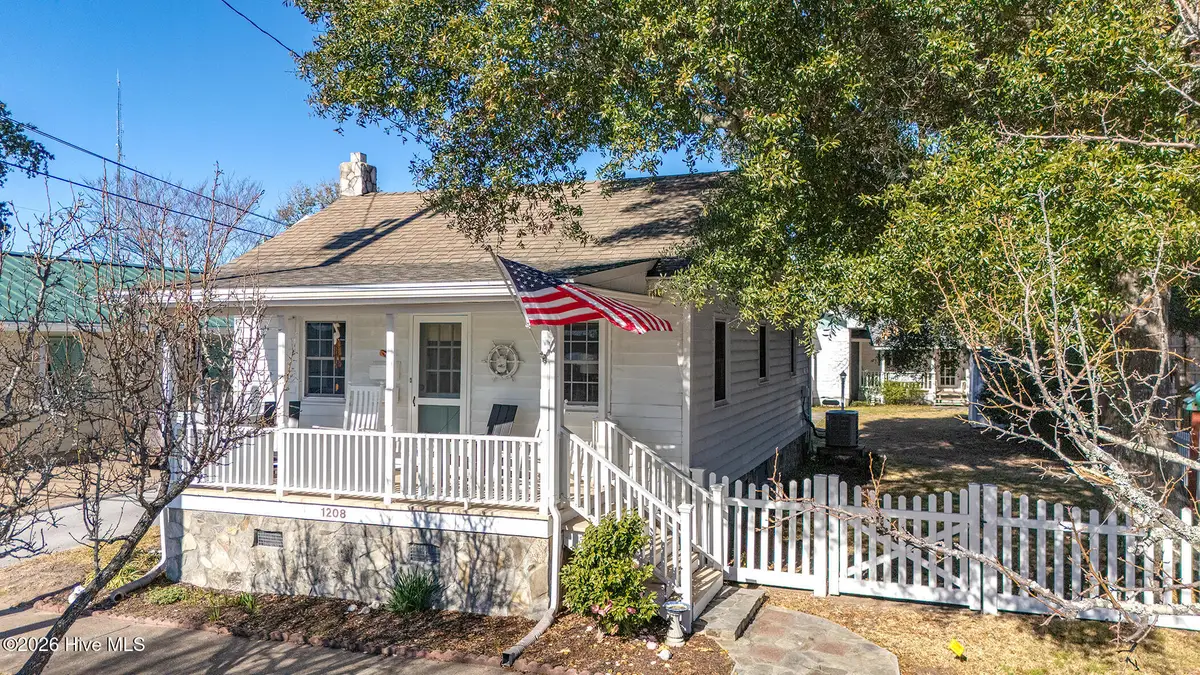1208 Evans Street, Morehead City, NC 28557 - #1