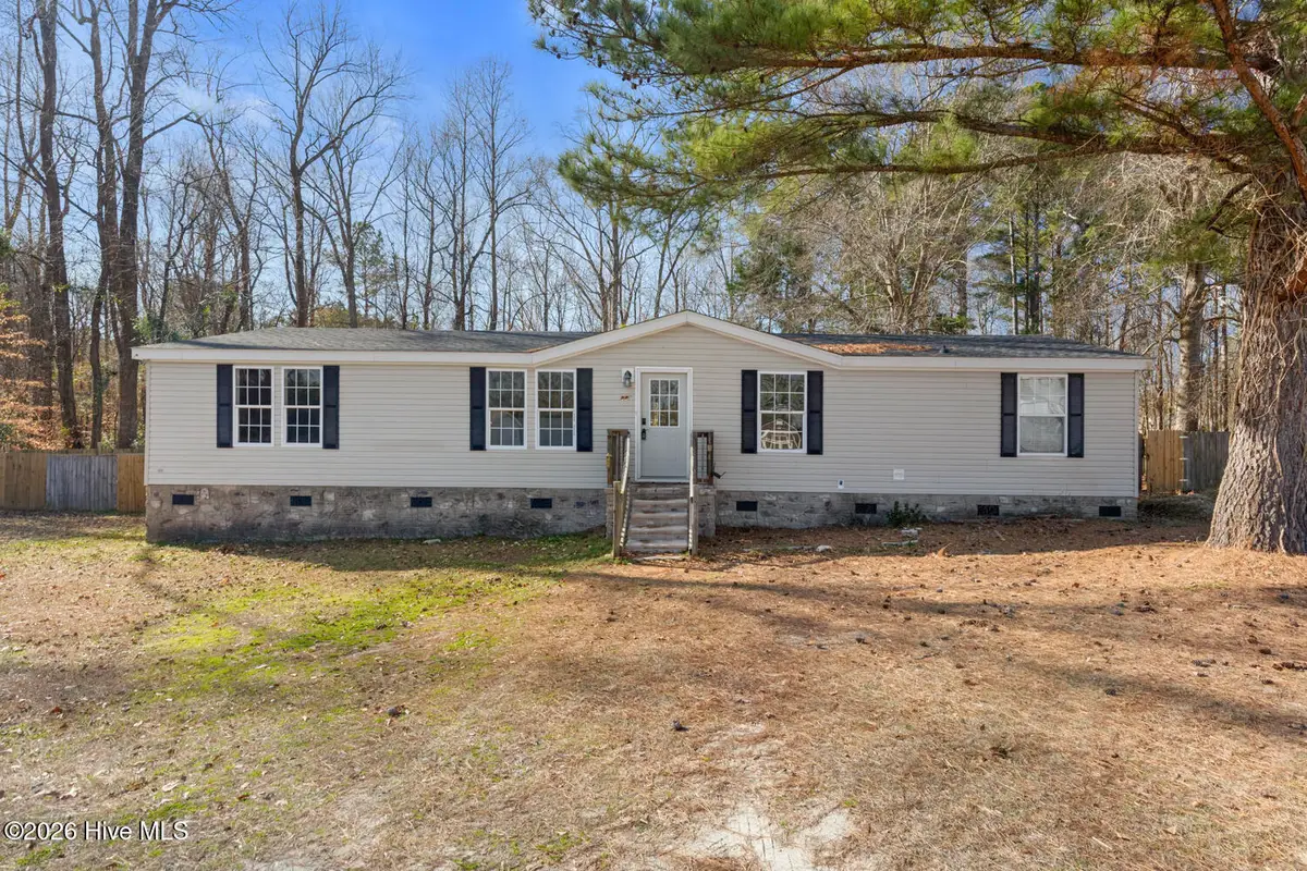 113 Indian Cave Drive, Richlands, NC 28574 - Image #1