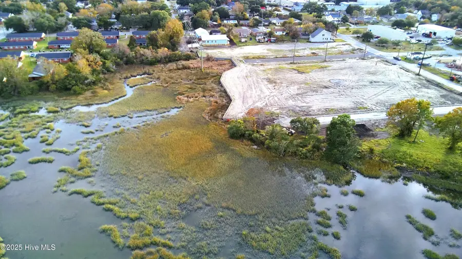 2401 E Myrtle Street, Morehead City, NC 28557 - #3