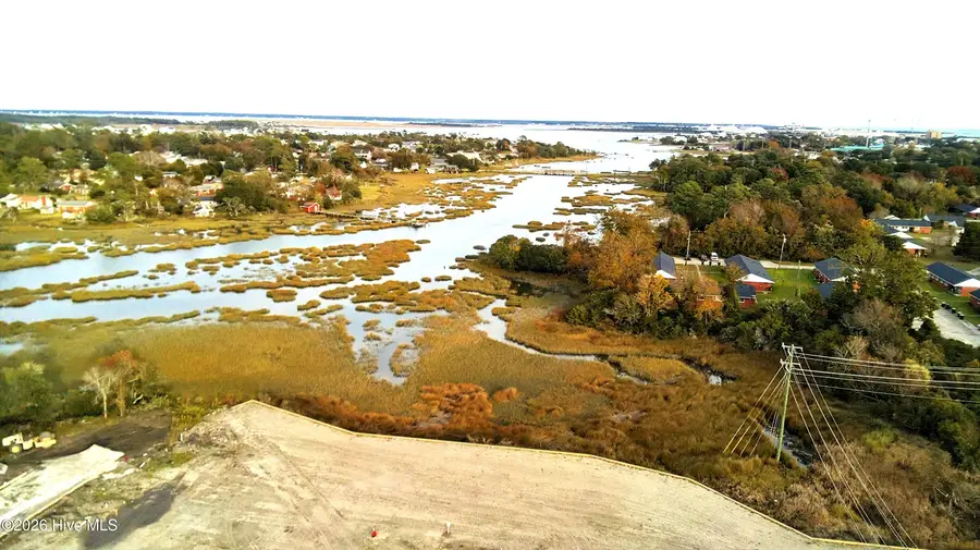 2413 E Myrtle Street, Morehead City, NC 28557 - #2