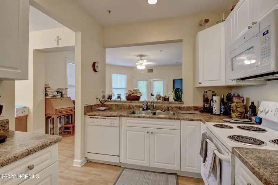 736 Indica Court #Apt 101, Wilmington, NC 28405 - Image #2