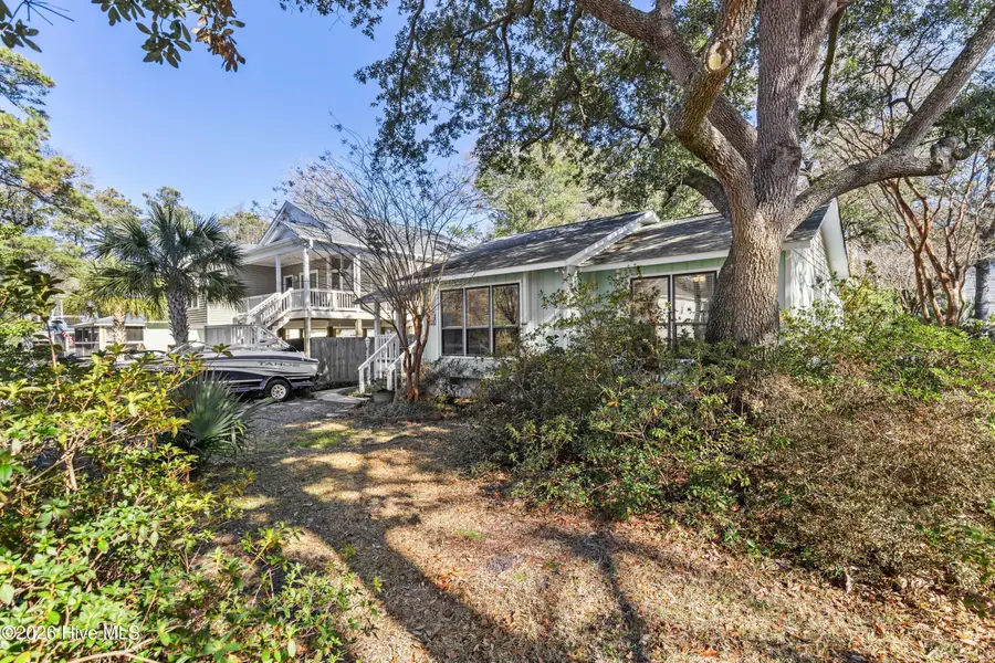322 NE 48th Street, Oak Island, NC 28465 - Image #2