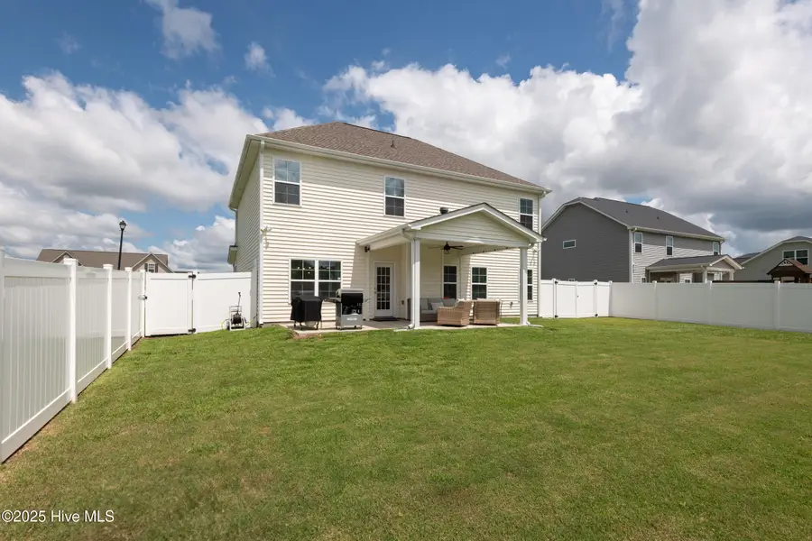 3220 Dandelion Drive, Grimesland, NC 27837 - Image #3