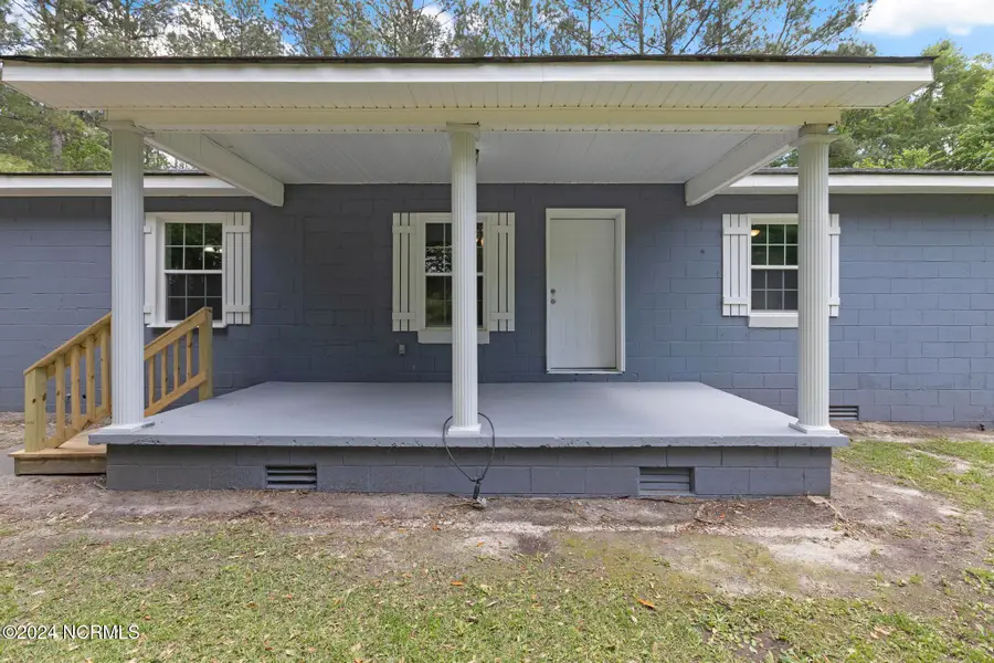 690 Maple Hill School Road, Maple Hill, NC 28454 - Image #2