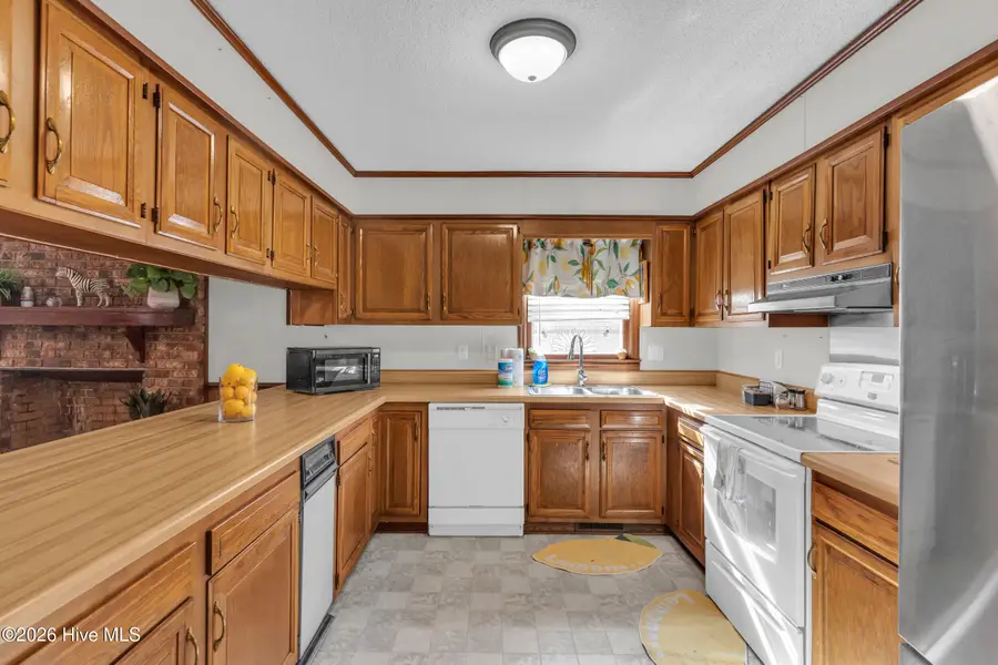 7636 Nc Highway 41, Elizabethtown, NC 28337 - #2