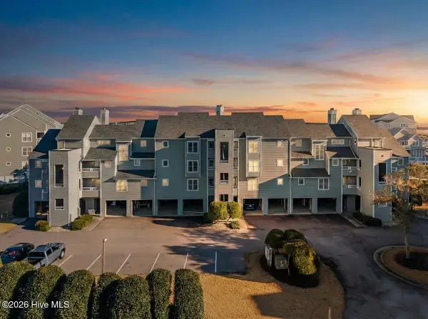 631 Pirates Way, Manteo, NC 27954